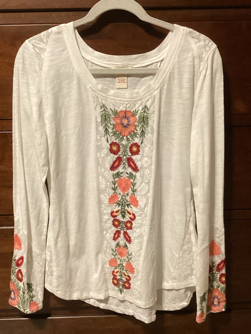 Sundance White Long Sleeve Top with Coral & Green Floral Embroidery